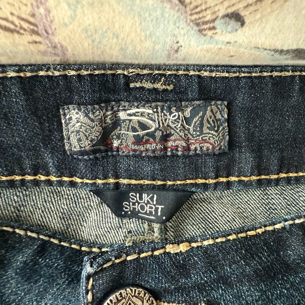 Silver Jeans Blue Jean Shorts Relaxed Fit - Picture 2 of 4